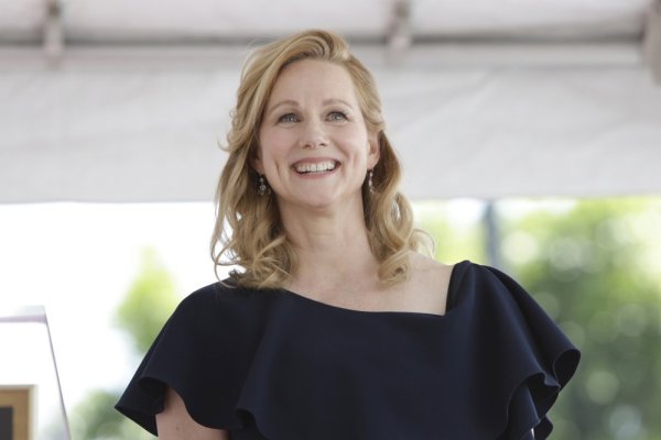 Laura Linney