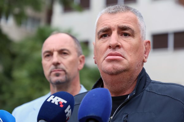 Bulj se oglasio na Facebooku nakon incidenta s romskim orkestrom. Evo što je rekao