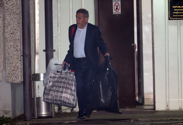 Milan Bandić izlazi iz pritvora u Remetincu - smjenu nije dočekao živ