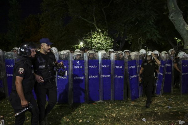 Turski policajci ozlijeđeni u sukobu s militantima ISIL-a, planirali su novogodišnje napade