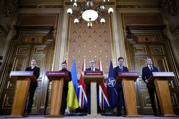 Zelenski i koalicija voljnih se nada da će Trump pregovarati kao ukrajinsko-europski saveznik, ali američki predsjednik nastupa iz perspektive posrednika