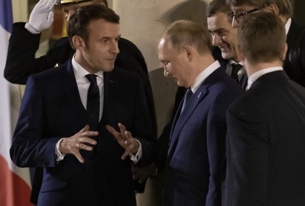 Macron i Putin se već dugo nisu vidjeli, a ni čuli