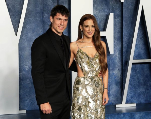 Riley Keough i Ben Smith-Petersen