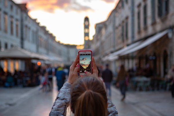 Prihodi i ulaganja svih telekoma rasli u 2025., ovo su brojke