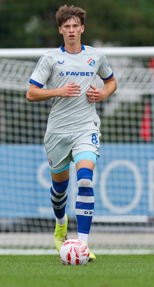 Jedan od najnadarenijih igrača već ove zime odlazi iz Dinama?!