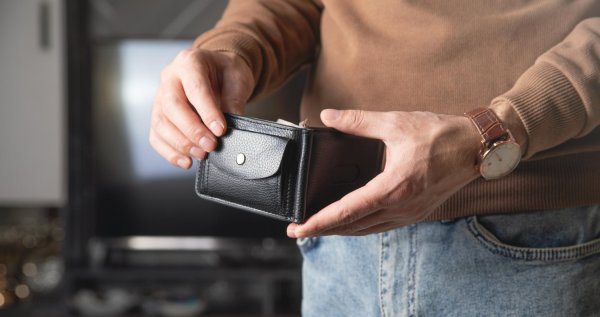 U novčaniku bismo trebali držati samo neophodne dokumente