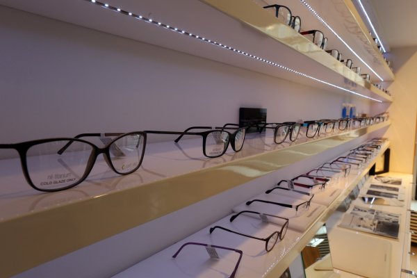 MidEuropa preuzima većinski udjel Optike Anda