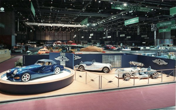 Lansiranje Morgana Aero 8 na salonu u Ženevi 2000.