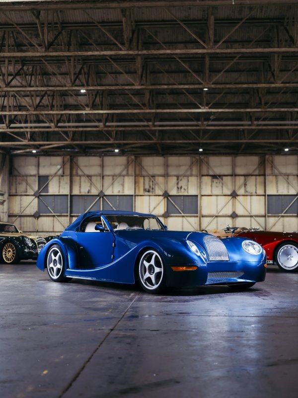 Morgan slavi 25 godina uspješnog partnerstva s BMW-om