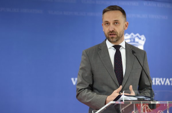 Vlada izmijenila pravila o osobnim asistentima, evo što je novo