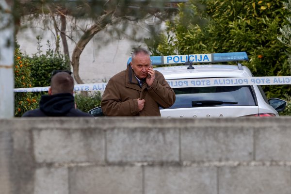 Policija otkrila što se dogodilo u Sukošanu: Otac ubio 18-godišnjeg sina, dignuo ruku i na sebe
