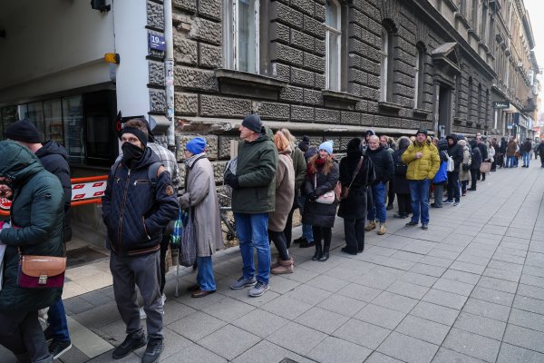 Sutra je zadnji dan: Hrvati pohrlili u HNB mijenjati kovanice kuna u eure