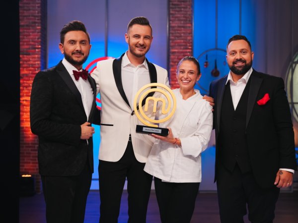 Otto je ostvario ukupno 125 bodova, dok je Endrina za svoj meni ostvarila tri boda više, čime je postala pobjednica MasterChefa 2025. godine.