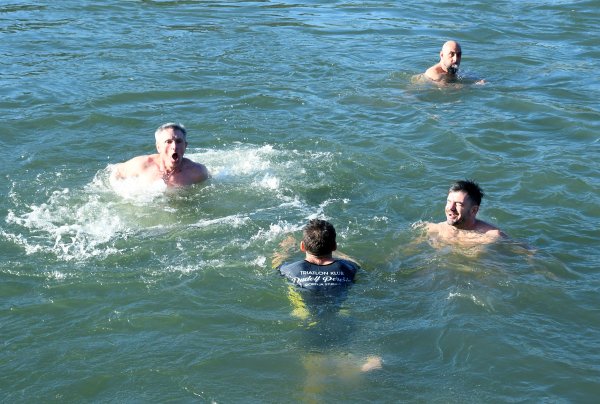 Novogodišnje kupanje u Sisku