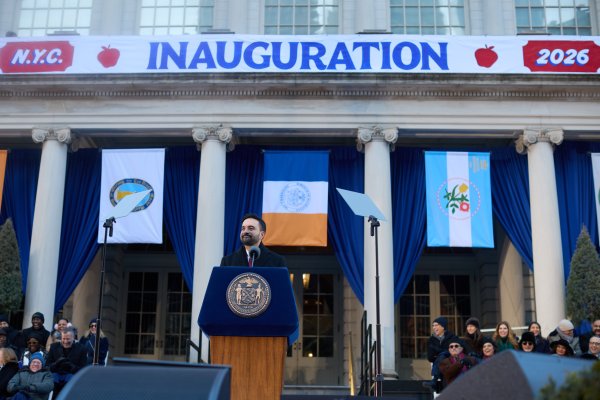 Novi gradonačelnik New Yorka Mamdani obećao provesti demokratsku socijalističku agendu