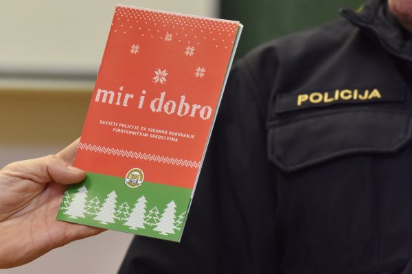 Maloljetnik zbog rakete teško ozlijedio prste ruke