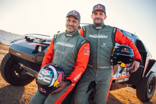 Dacia Sandrideri na Dakar reliju 2026: Nasser Al-Attiyah i suvozač Fabian Lurquin (desno)