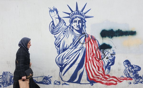 Iranska policija kaže da će spriječiti da se prosvjedi pretvore u oružane ustanke