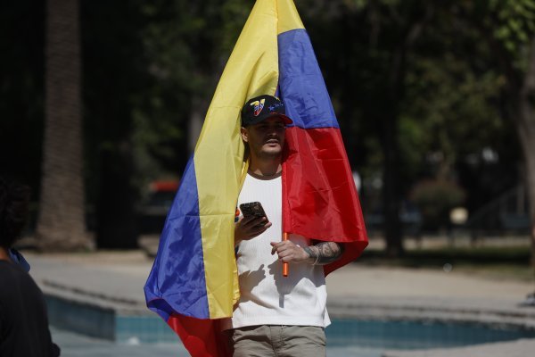 Venezuelanci koji žive u Čileu slave hapšenje predsjednika Madura