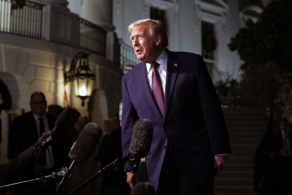 Trump poručio: 'Vodit ćemo Venezuelu', i zaprijetio još jednoj zemlji: Maduro sletio u New York