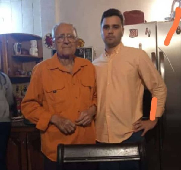 Daniel sa djedom, rodom iz Slavonije