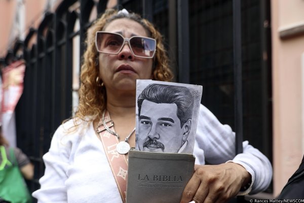 Članovi Madurova režima nastavljaju voditi Venezuelu