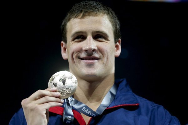 Bori se s ovisnošću o drogama i alkoholu, a sad je prodao tri zlatne olimpijske medalje