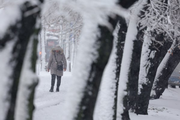 Totalni kaos u Srbiji: Letovi kasne satima, tisuće ljudi bez struje, evakuirano nekoliko osoba