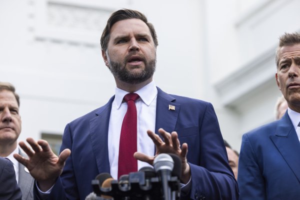 Vance: Nije da mi ne volimo Europu, nego ona samu sebe sabotira