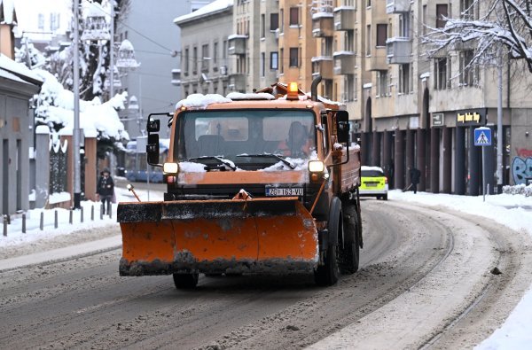 Oglasili se iz Grada Zagreba: Svih 2500 km cesta je prohodno, ZET vozi uz zastoje