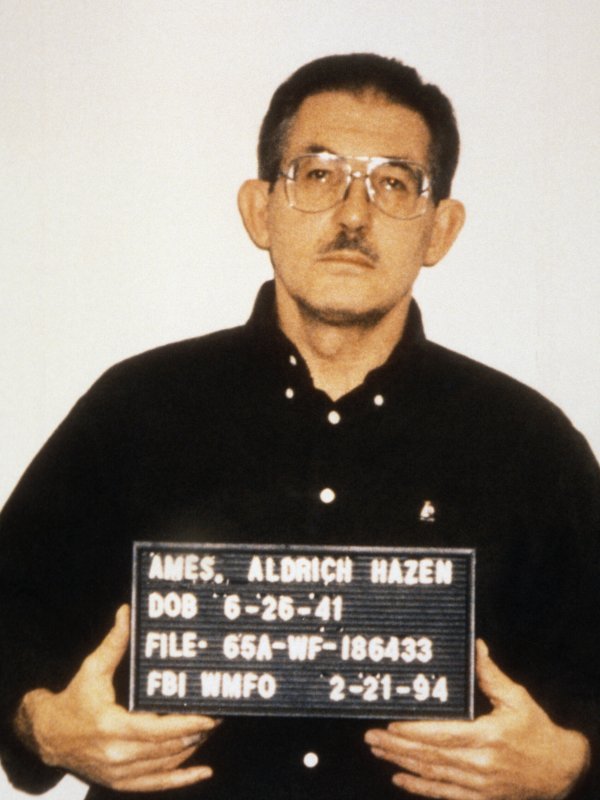 Aldrich Ames je  Rusima otkrivao američke dvostruke agente