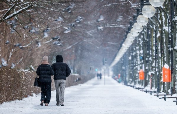 Snijeg izazvao kaos u Njemačkoj, zatvorene škole: 'Očekujemo obilne oborine'