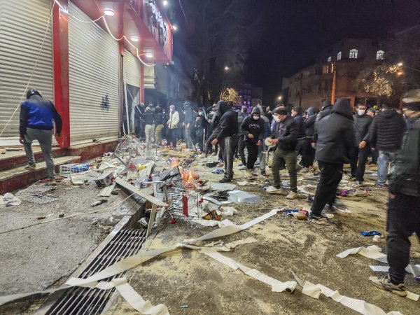 Nemiri traju od kraja prosinca