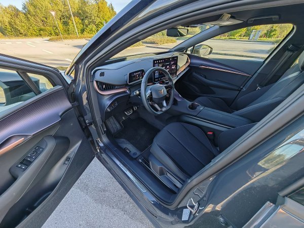 Cupra Tavascan 77 (82) kWh RWD DRIVe