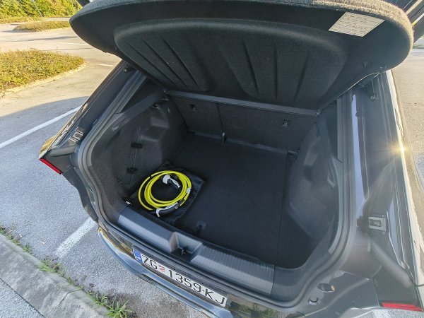 Cupra Tavascan 77 (82) kWh RWD DRIVe