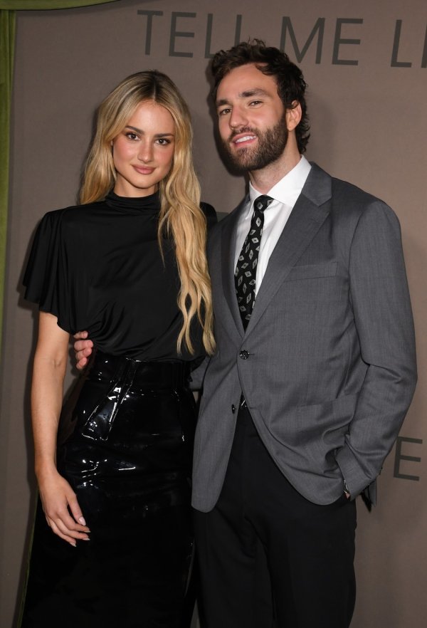 Grace Van Patten i Jackson White