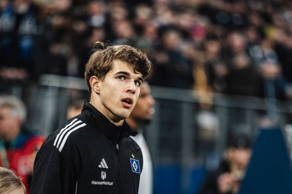 Iznenada odgođena Vuškovićeva utakmica u Bundesligi. Strahuje se od urušavanja stadiona...