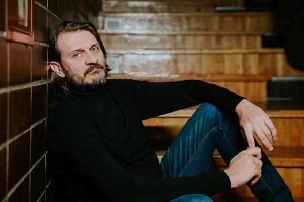 Suludo je da u 2026. godini razmišljam imam li dovoljno novca sa strane, o zalihama, o nekoj stalnoj pripravnosti za nešto što će se možda dogoditi, a možda i ne