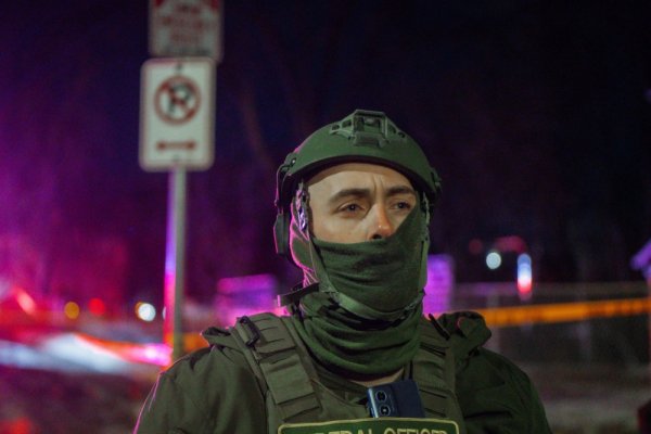 Sigurnosne službe nadziru prosvjed, siutacija je burna