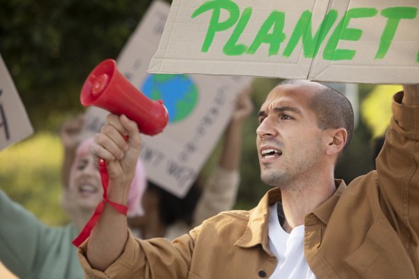 Greenpeace: 'Sudionici foruma u Davosu sve češće dolaze privatnim zrakoplovima'