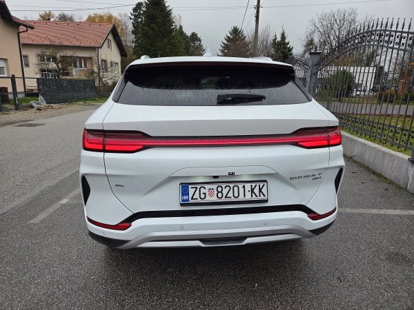 BYD Seal U DM-i Design