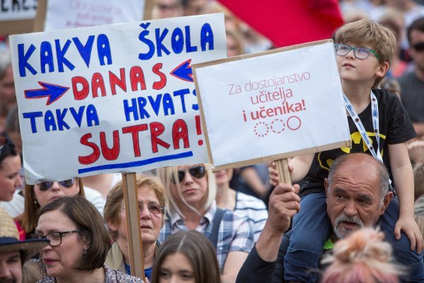 Jedan od rijetkih masovnih prosvjeda u povijesti Hrvatske održan je u znak podrške reformi obrazovanja