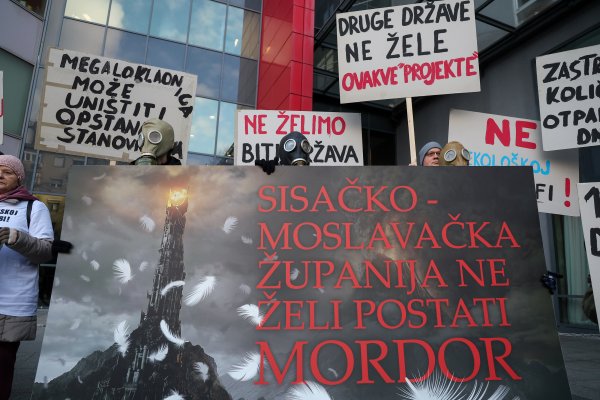 Prosvjed protiv mega klaonice peradi u Sisku