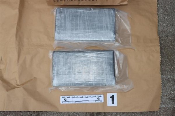 U Zagrebu uhvaćen tip s 4,5 kg kokaina: Pokušao je pobjeći, ali zabio se u auto