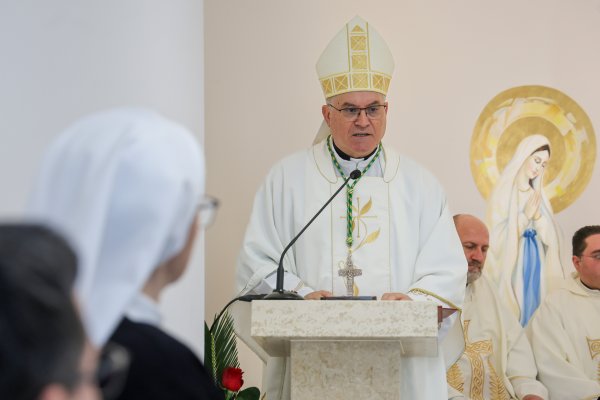 U Poreču održana komemoracija u povodu povratka zemnih ostataka biskupa Dobrile