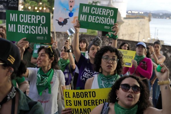 Portoriko ima određene slobode u području zakonodavstva, a stanovništvo se ne libi iskazati svoje nezadovoljstvo - kao na ovom prosvjedu protiv zakona kojim se udara na pravo žena na pobačaj u prosincu 2025. godine