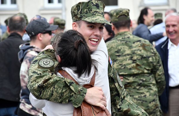 Mladiće čeka dva mjeseca vojne službe, osim ako ne ulože prigovor savjesti