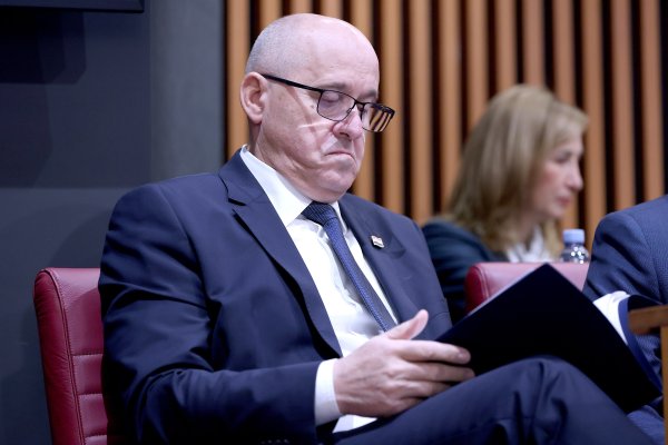 Bačić potpisao ugovor za gradnju zgrade u zagrebačkom Blatu: Primit će zaštićene najmoprimce