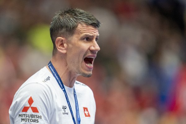 Još jedan izbornik na Europskom prvenstvu neshvatljivim potezom uništio svoju momčad