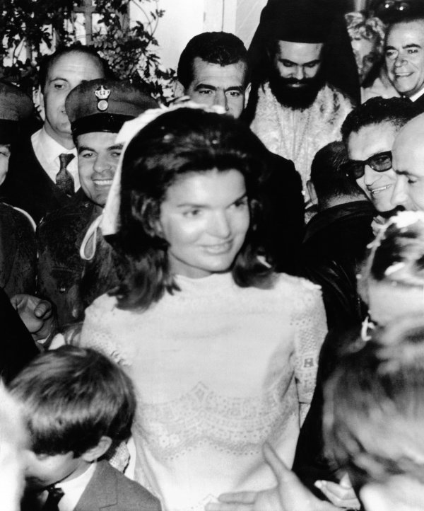 Jacqueline Kennedy nosila je Valnetino i kada se udala za Aristotela Onassisa.